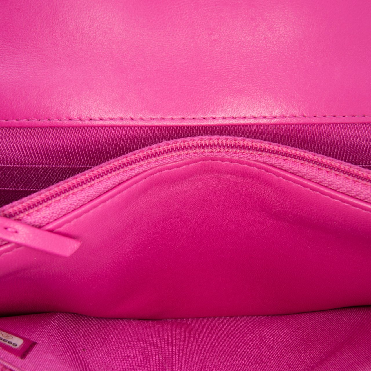Chanel Tweed 19 Wallet On Chain Roze