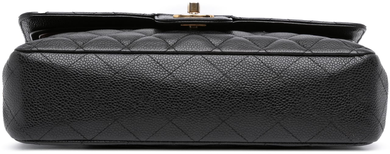 Chanel Medium Classic Caviar Double Flap Zwart