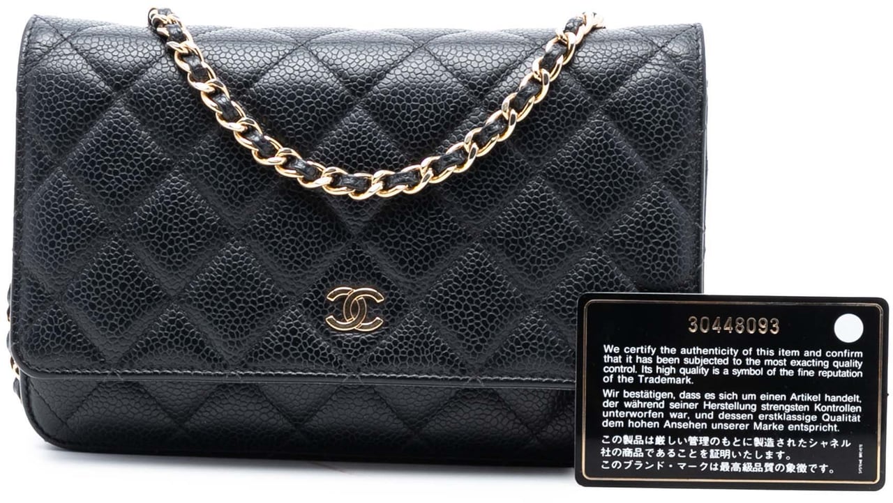 Chanel CC Quilted Caviar Wallet on Chain Zwart