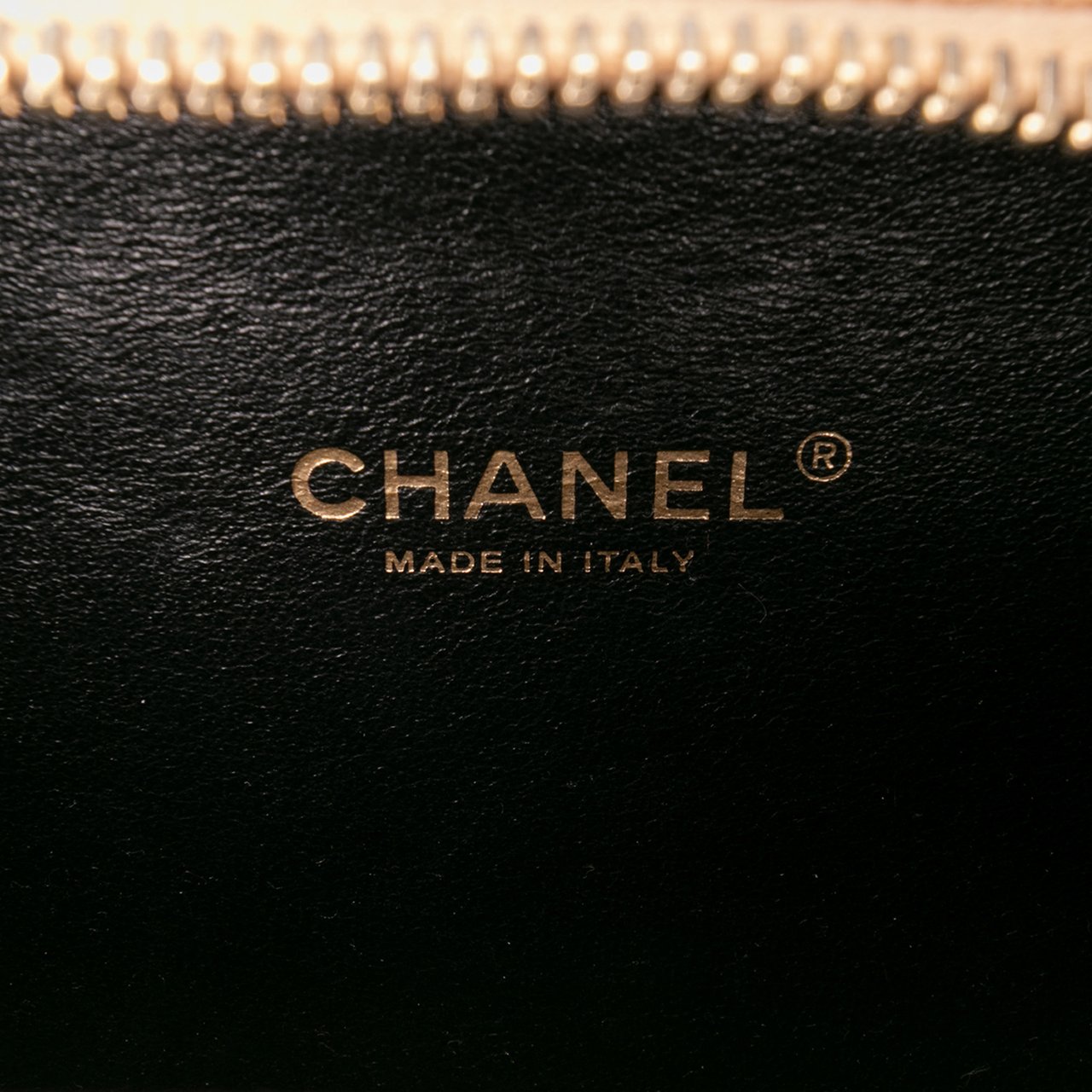 Chanel Small Caviar CC Filigree Vanity Case Bruin