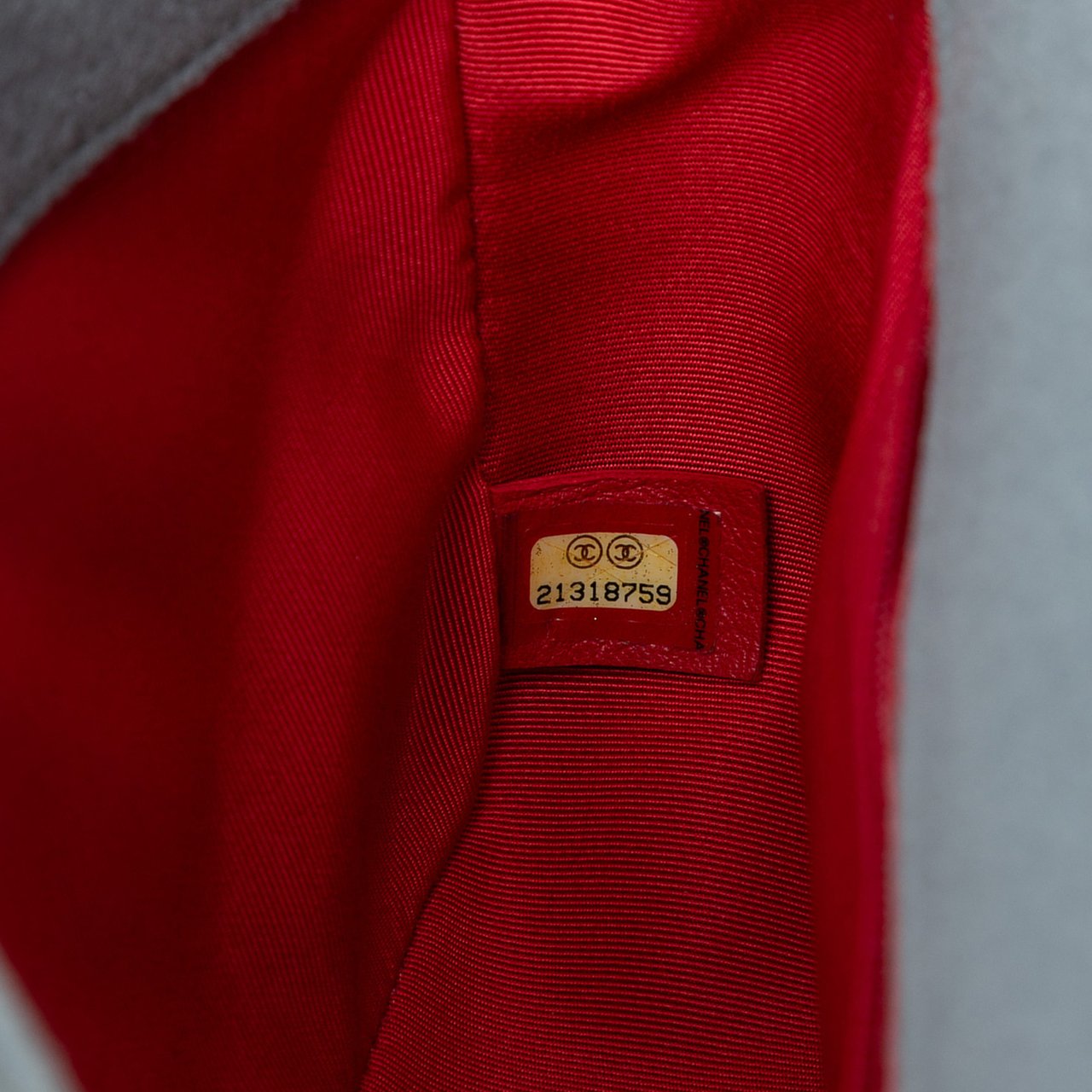 Chanel Paris Salzburg Medium Quilted Felt CC Eyelet Flap Grijs