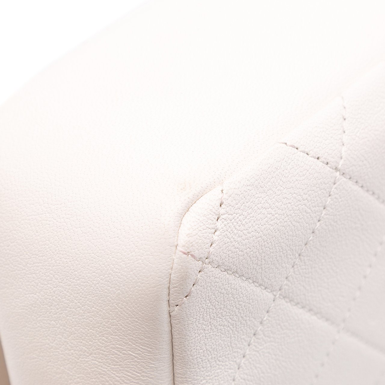 Chanel CC Quilted Calfskin Single Flap Wit