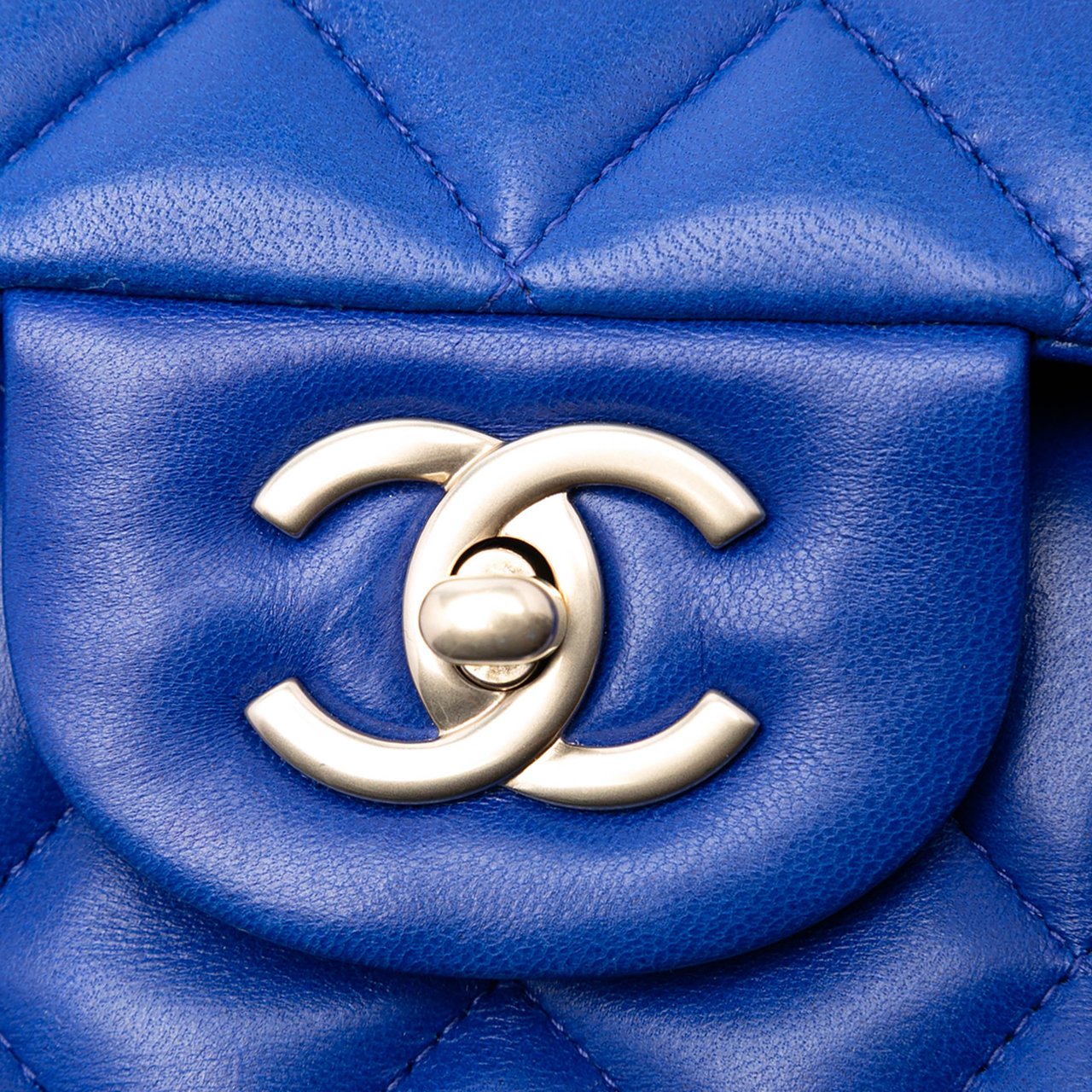 Chanel Jumbo Classic Lambskin Double Flap Blauw