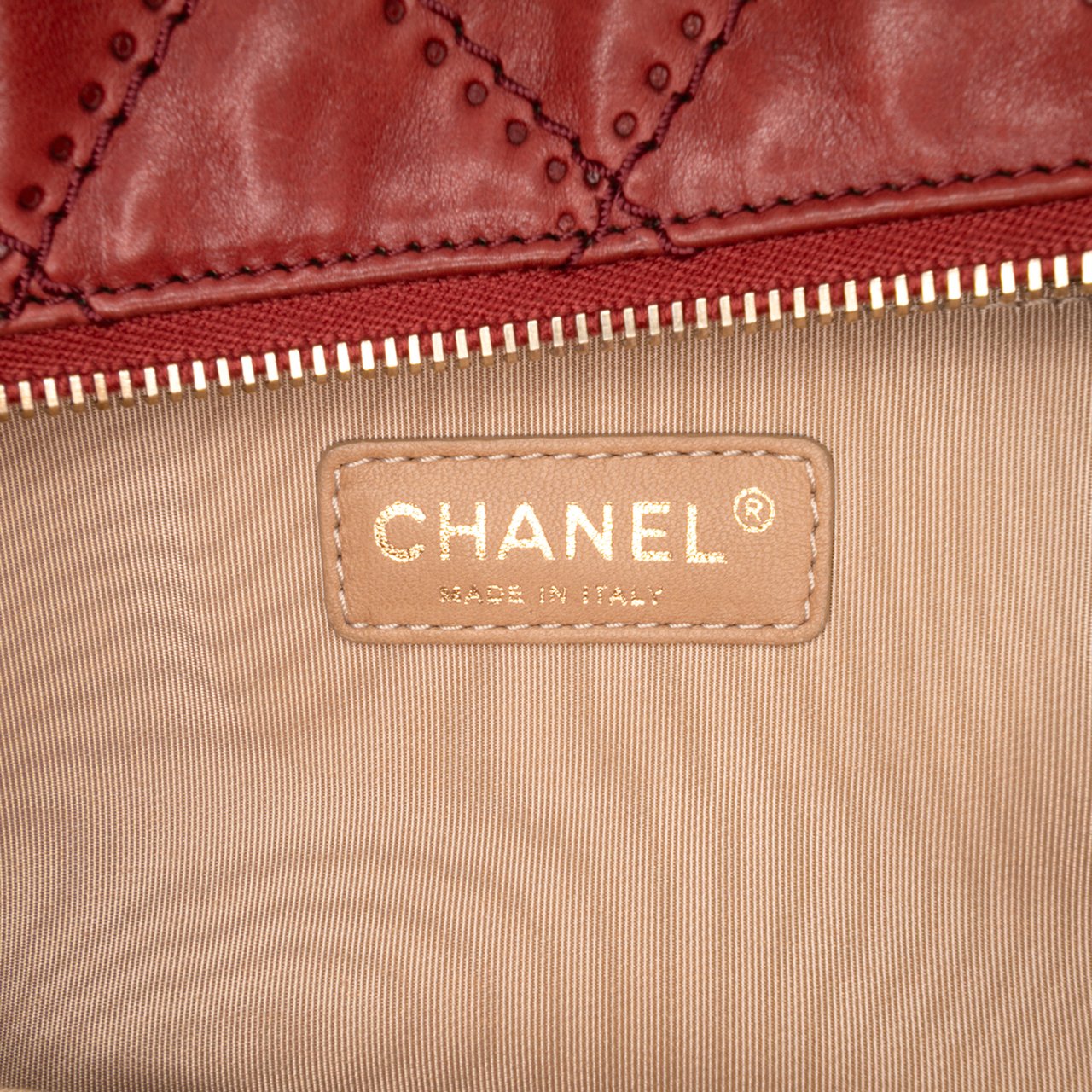 Chanel CC Quilted Calfskin Ultimate Stitch Retro Chain Flap Rood