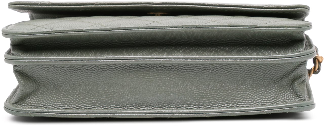 Chanel CC Square Quilted Caviar Wallet on Chain Groen