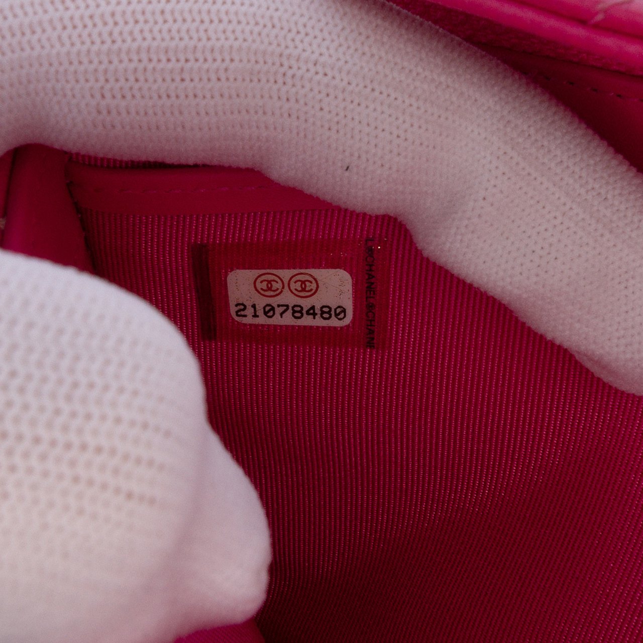 Chanel CC Quilted Caviar Long Wallet Roze