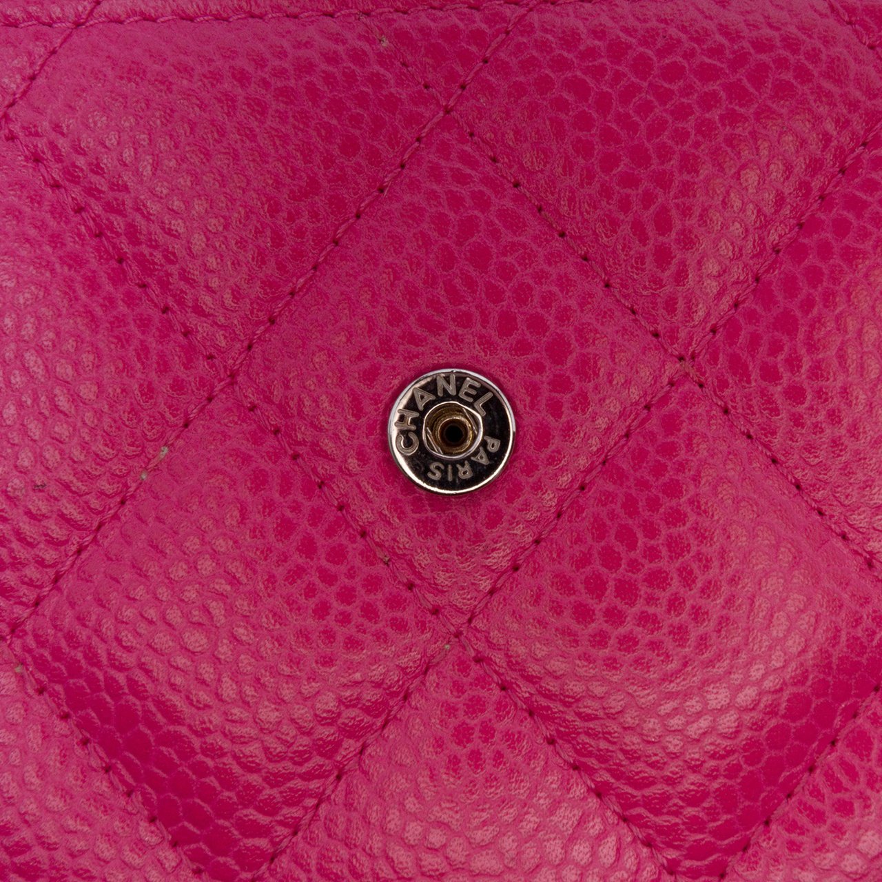 Chanel CC Quilted Caviar Long Wallet Roze