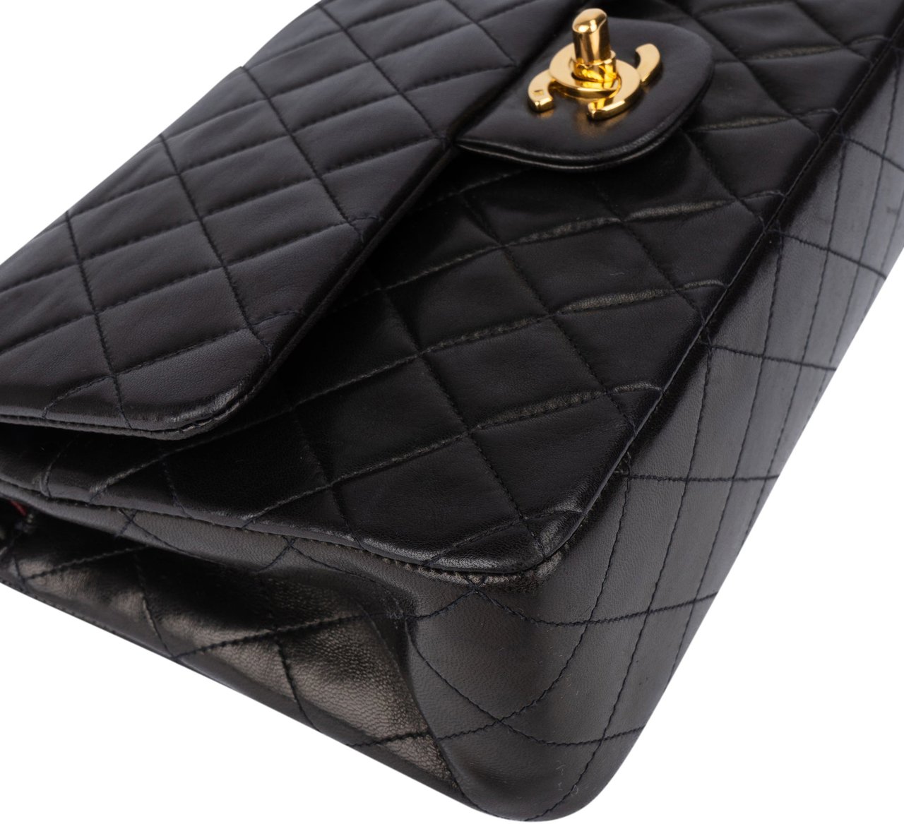 Chanel Chanel Quilted Lambskin 24K Gold Double Flap Crossbody Bag Zwart