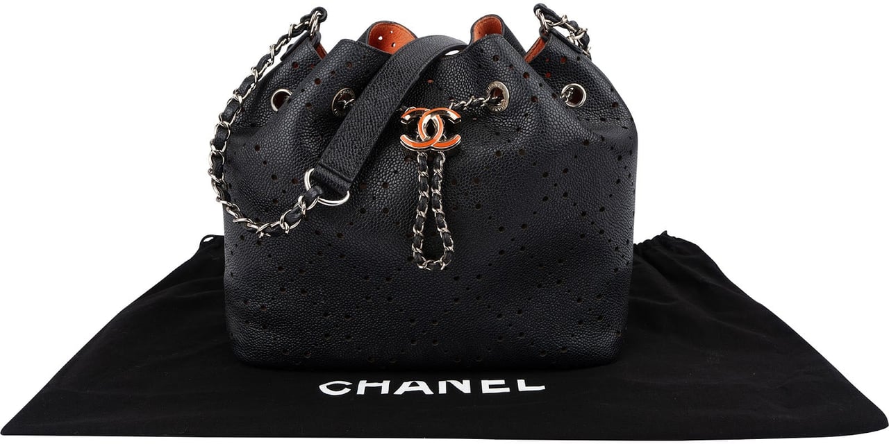 Chanel Perforated Caviar Leather Drawstring Bucket Shoulder Bag Zwart