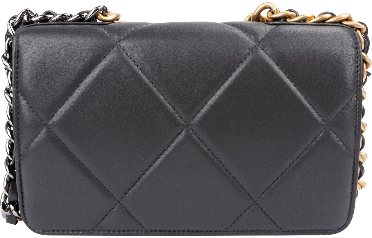 Chanel 19 Quilted Lambskin Chanel Wallet On Chain Crossbody Bag Zwart