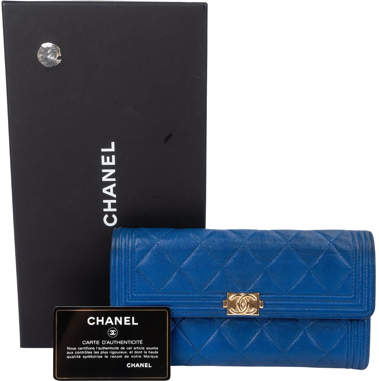 Chanel Quilted Caviar Leather Boy Flap Wallet Blauw