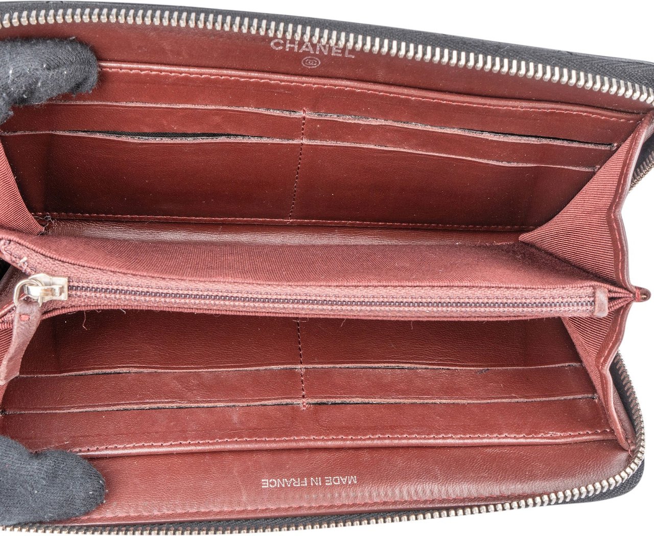 Chanel Quilted Lambskin CC Zippy Wallet Zwart