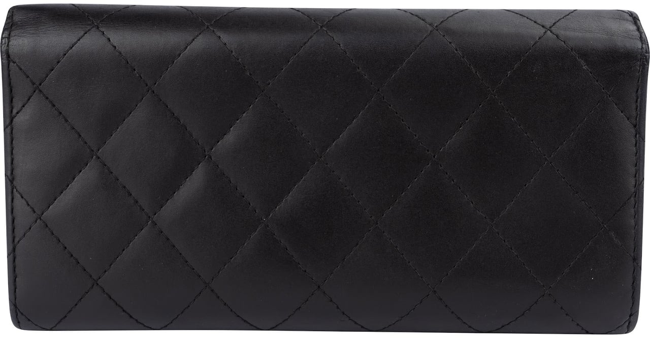 Chanel Quilted Lambskin Cambon Ligne Quilted Long Wallet Zwart