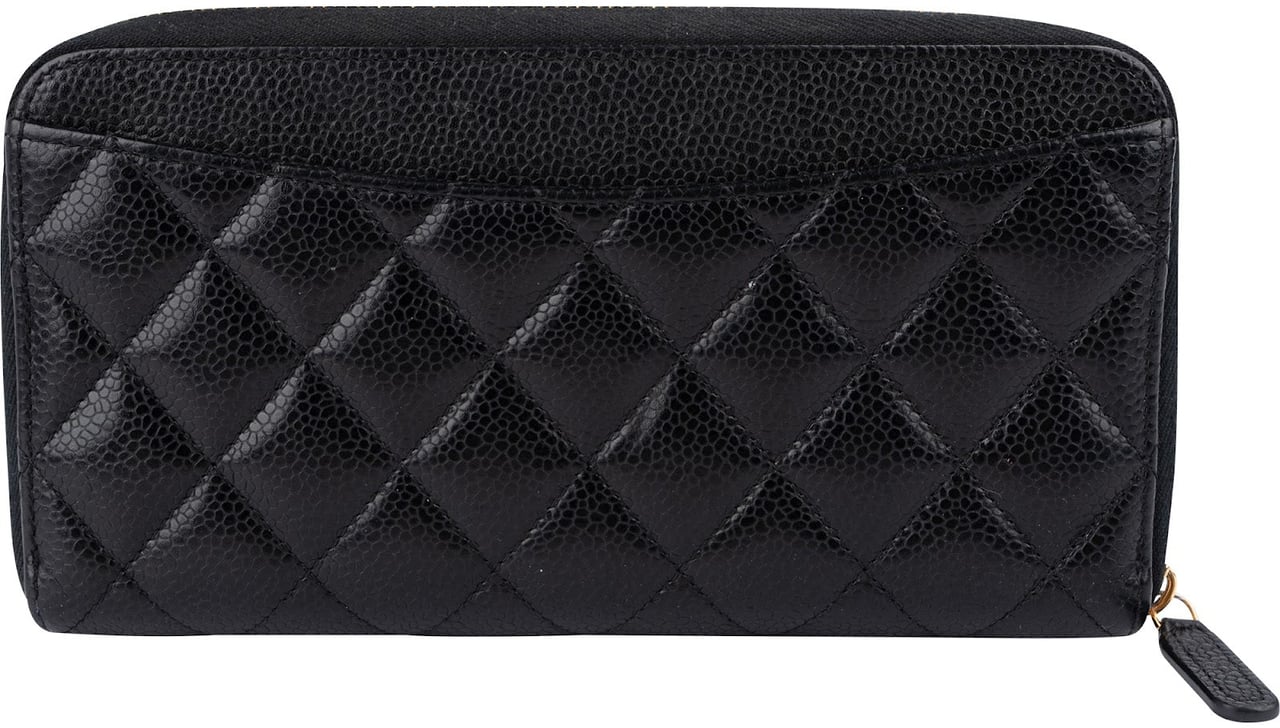 Chanel Quilted Caviar Leather CC Zippy Wallet Zwart