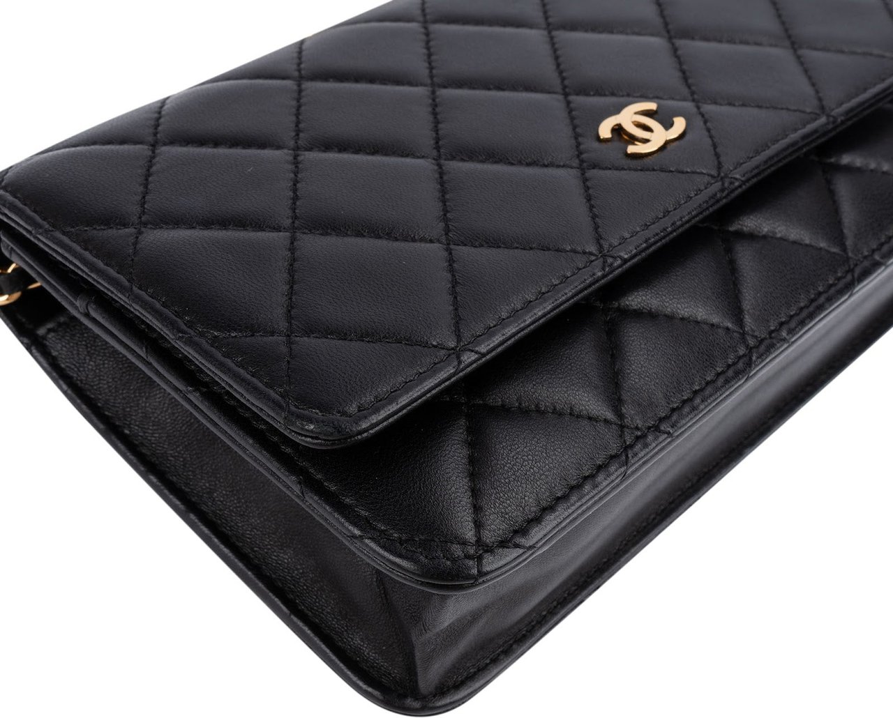 Chanel Quilted Lambskin Wallet On Chain Crossbody Bag Zwart