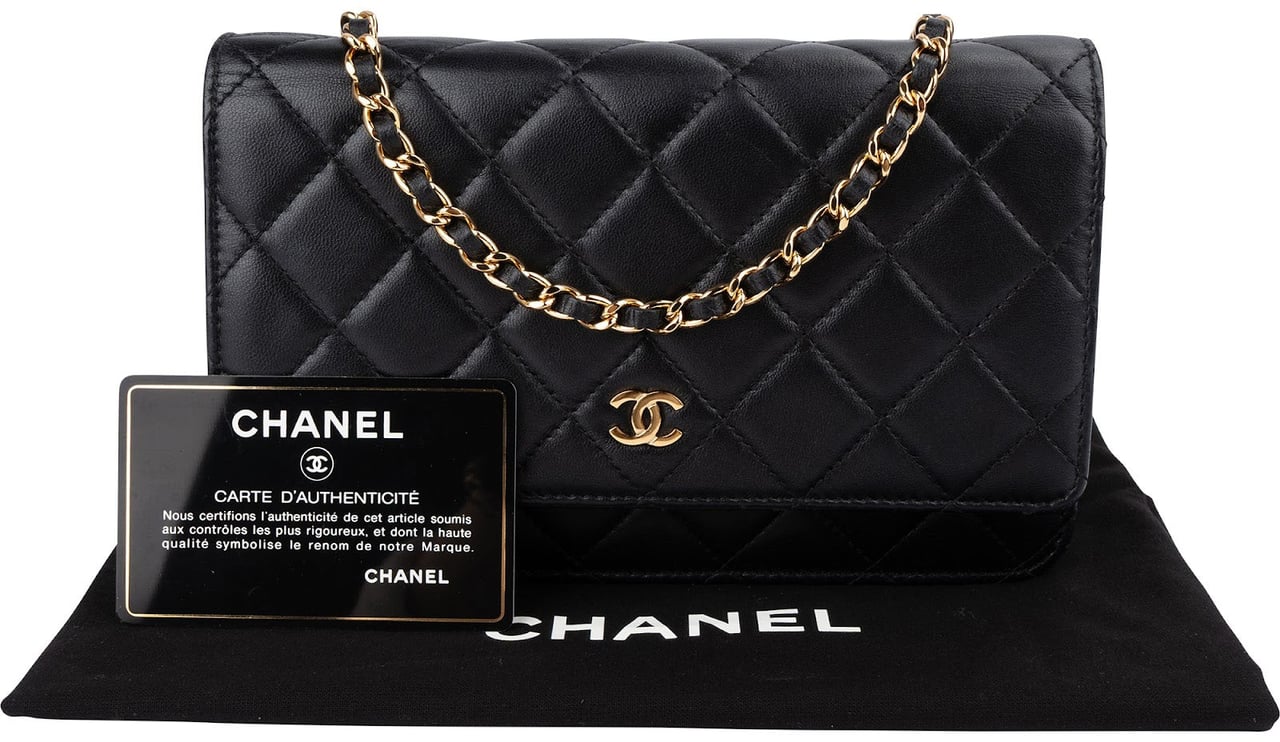 Chanel Quilted Lambskin Wallet On Chain Crossbody Bag Zwart