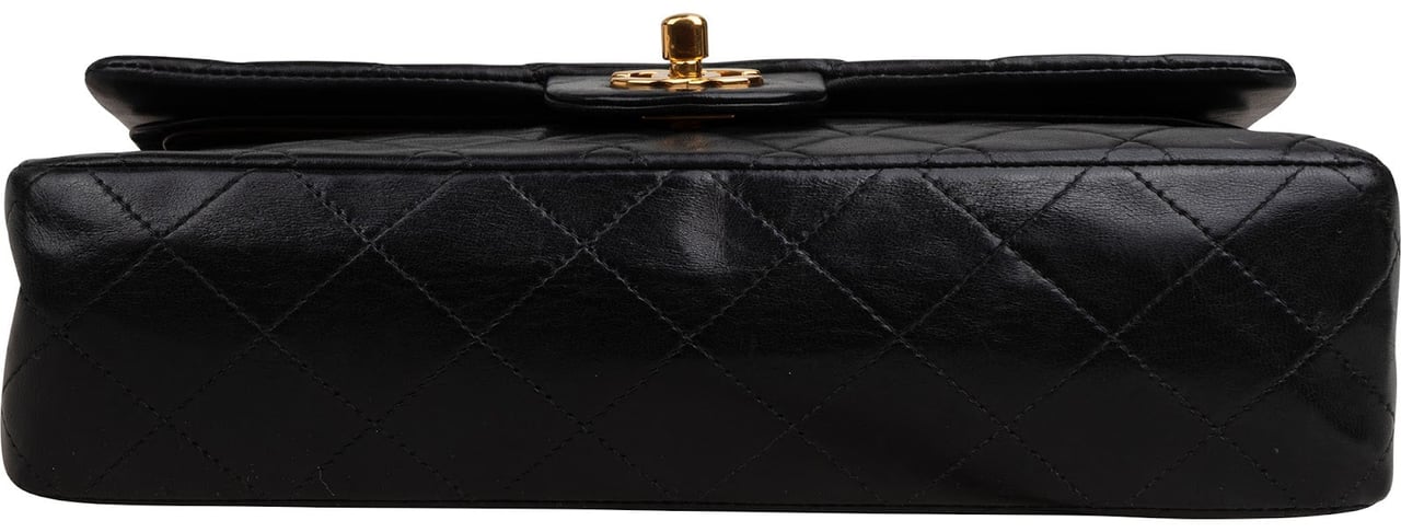 Chanel Quilted Lambskin 24K Gold Medium Double Flap Shoulder Bag Zwart