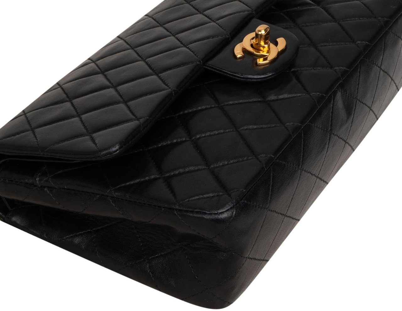 Chanel Quilted Lambskin 24K Gold Medium Double Flap Shoulder Bag Zwart