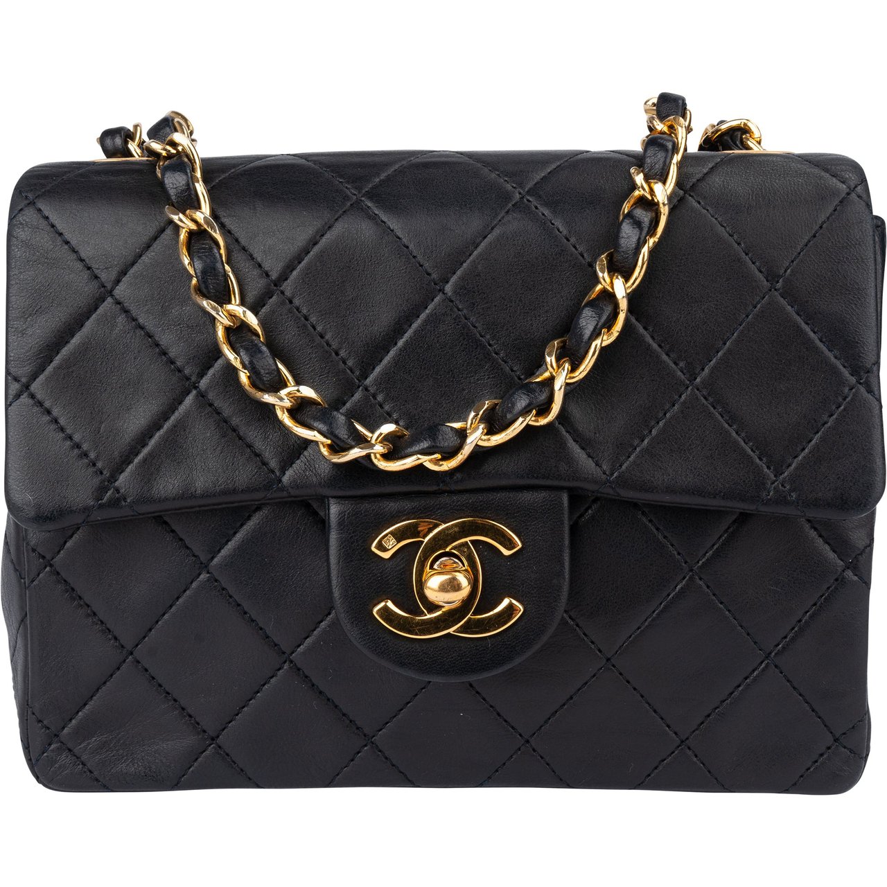Chanel Chanel Quilted Lambskin 24K Gold Single Flap Crossbody Bag Zwart