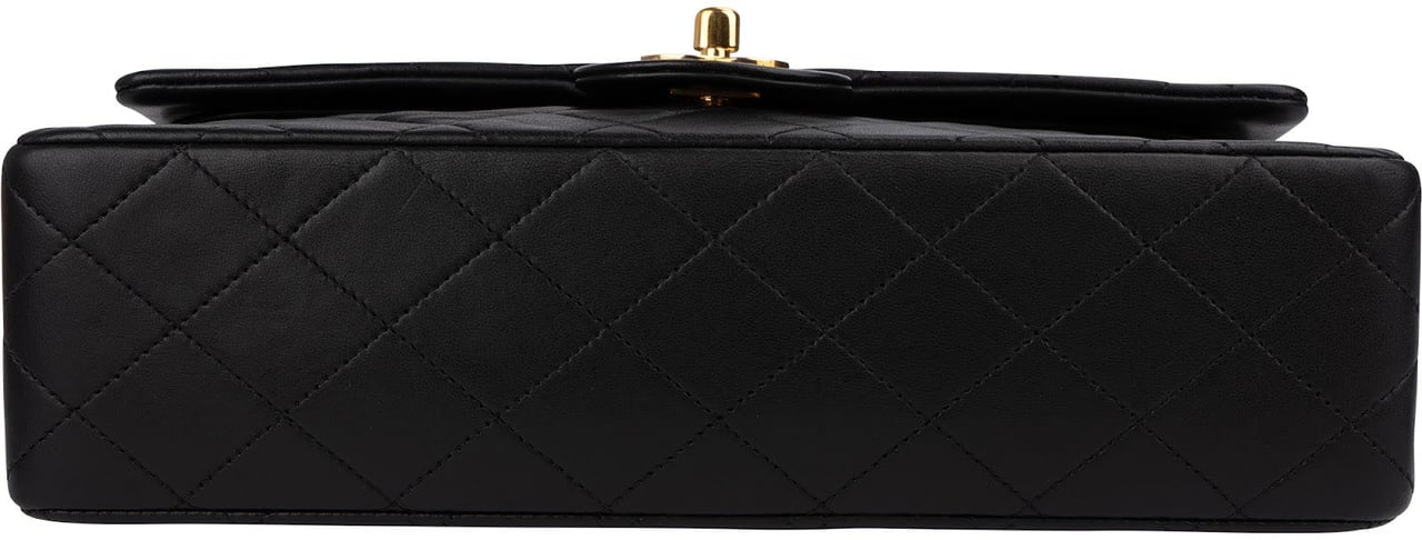 Chanel Quilted Lambskin 24K Gold Medium Double Flap Shoulder Bag Zwart