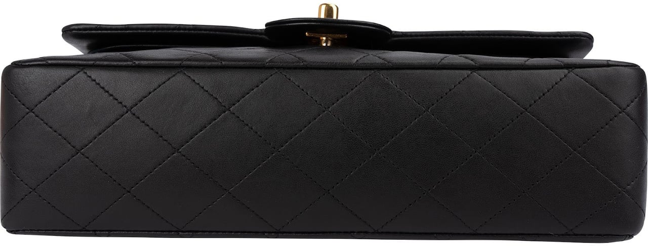 Chanel Quilted Lambskin 24K Gold Medium Double Flap Shoulder Bag Zwart