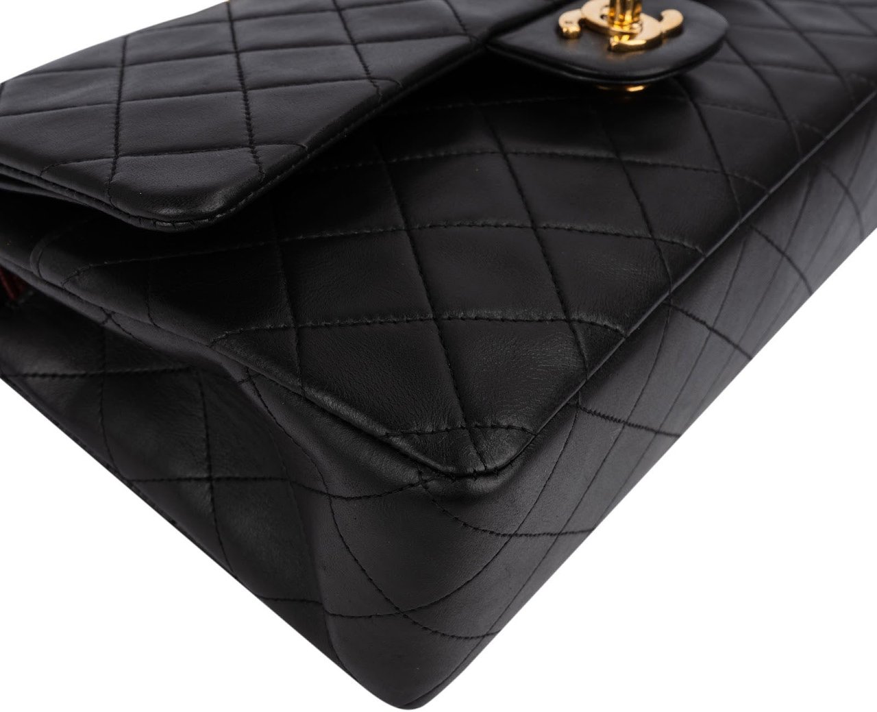 Chanel Quilted Lambskin 24K Gold Medium Double Flap Shoulder Bag Zwart