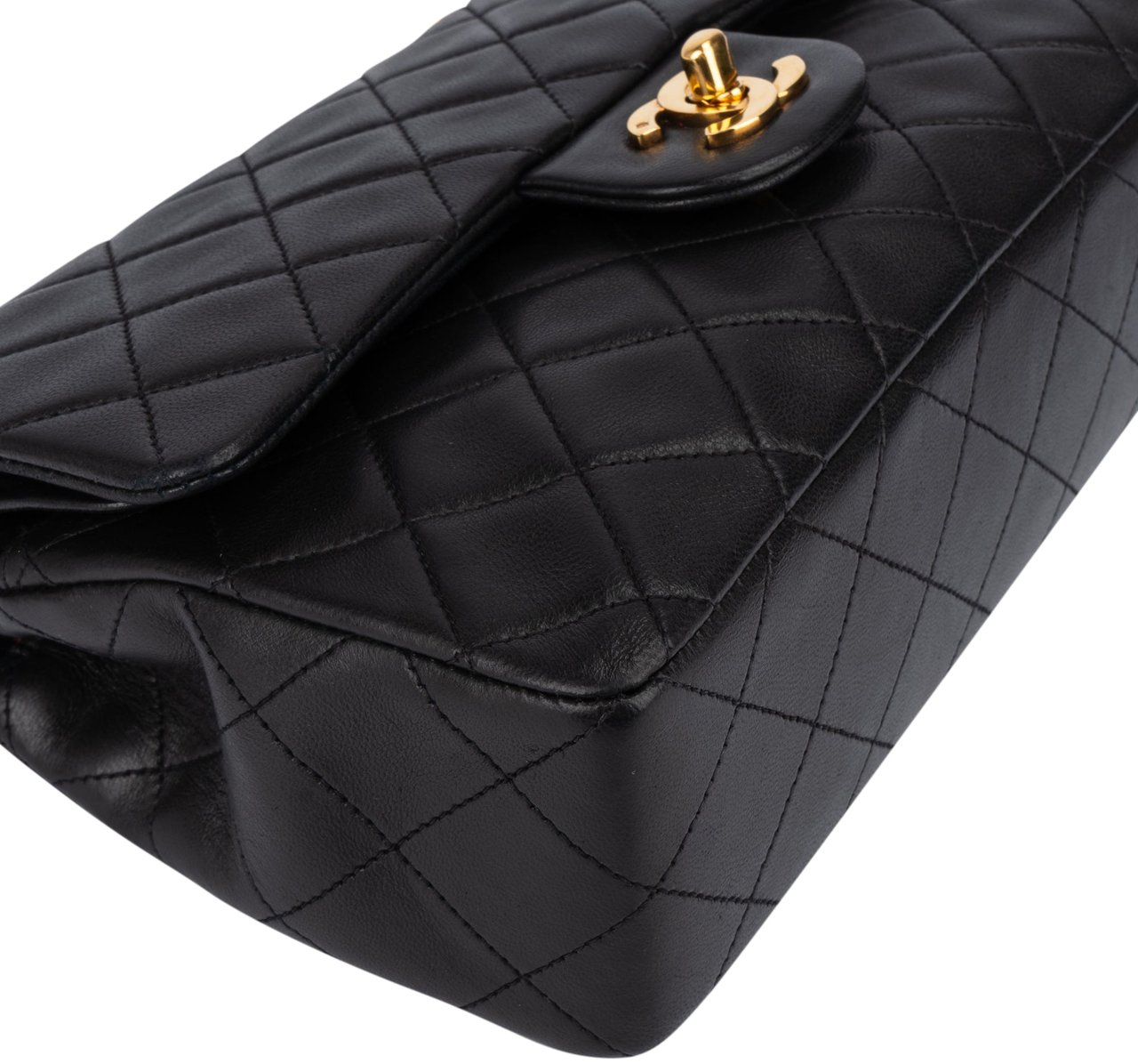 Chanel Chanel Quilted Lambskin 24K Gold Small Double Flap Crossbody Bag Zwart