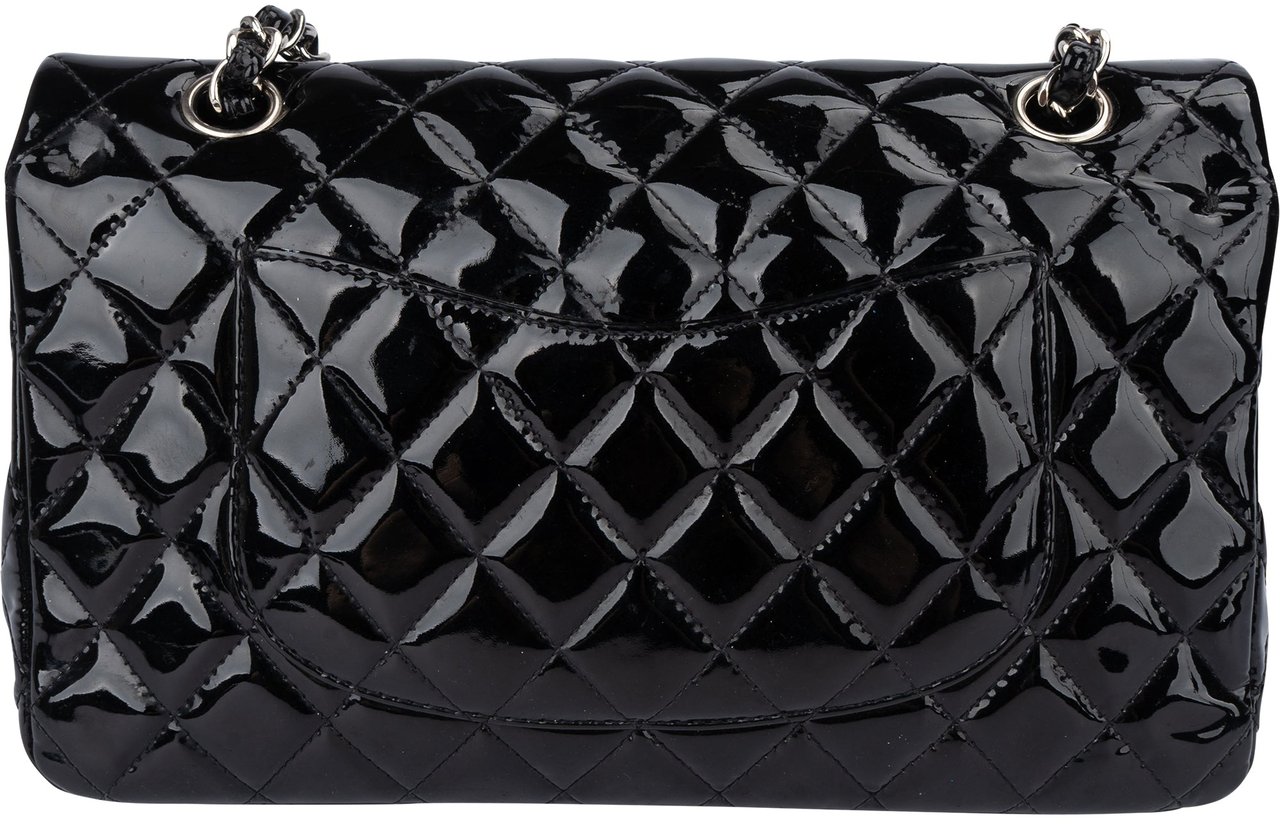 Chanel Chanel Quilted Patent Leather Palladium Medium Double Flap Crossbody Bag Zwart