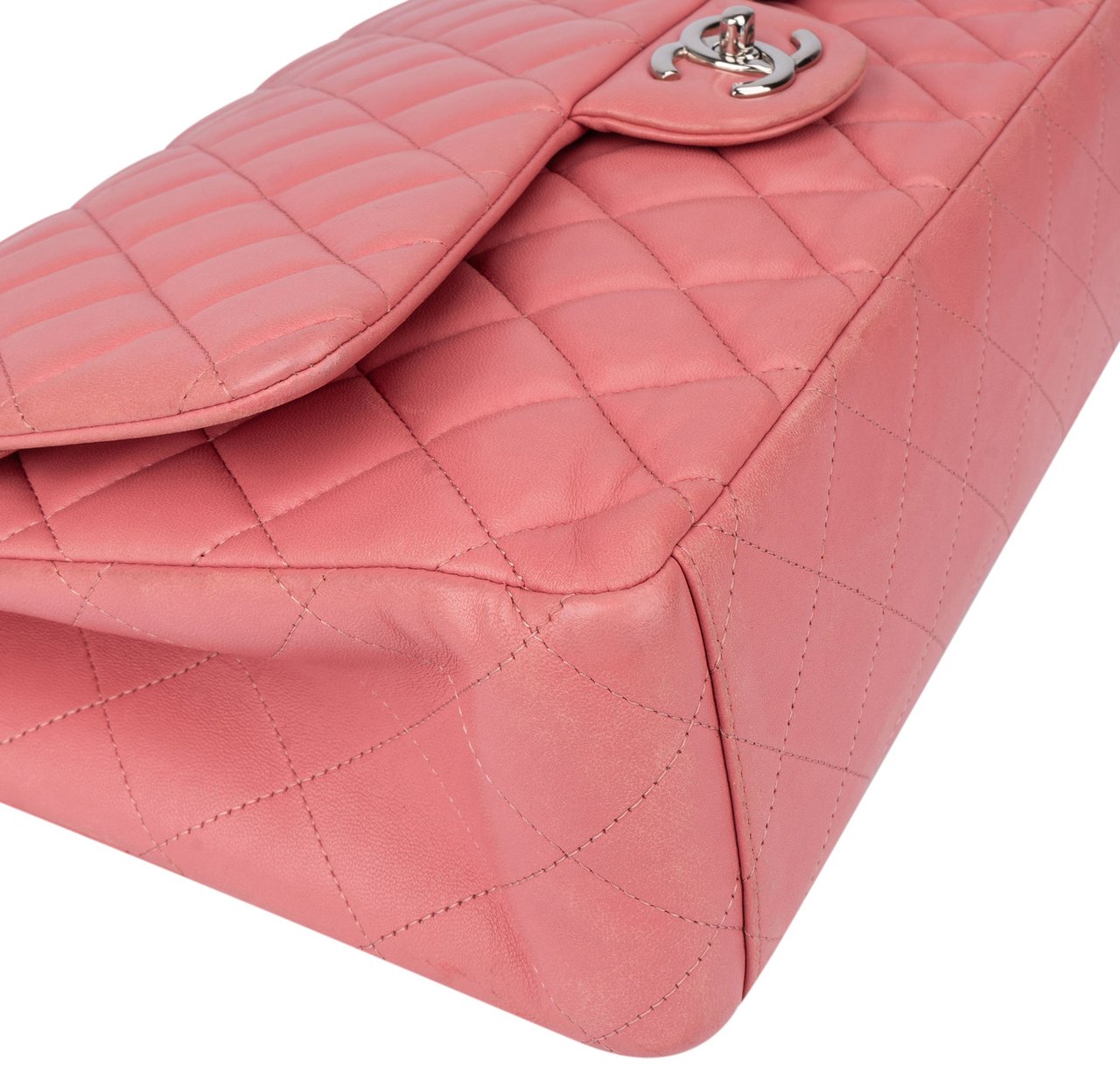 Chanel Chanel Quilted Lambskin Palladium Maxi Double Flap Crossbody Bag Roze