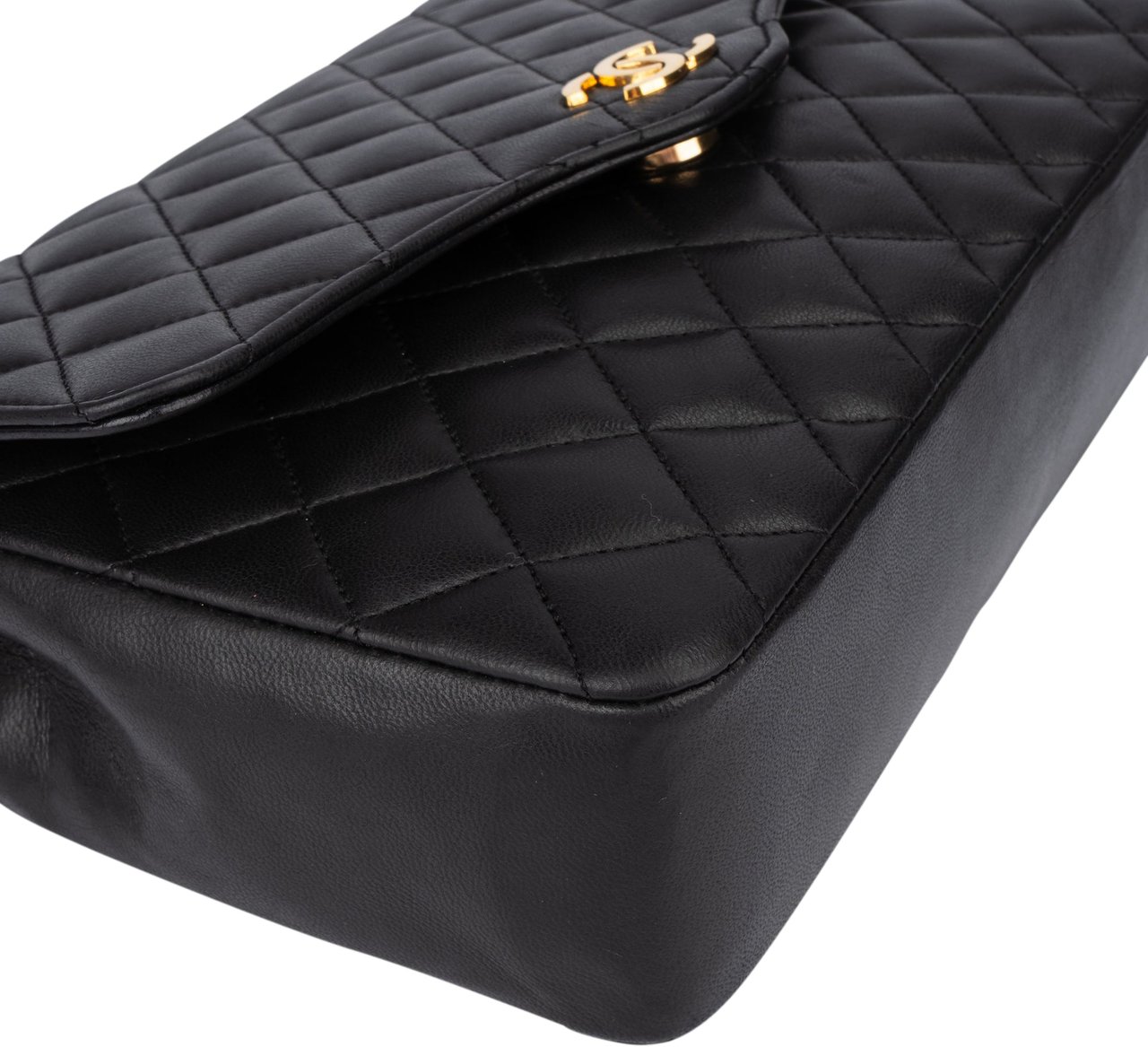 Chanel Chanel Quilted Lambskin Single Flap Shoulder Bag Zwart