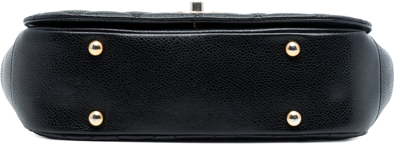 Chanel Small Quilted Caviar Carry Around Flap Zwart