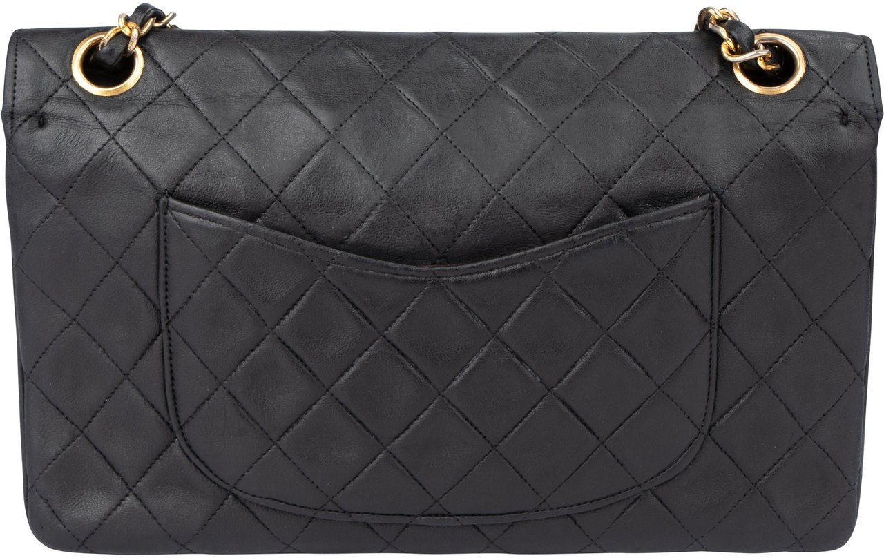 Chanel Chanel Quilted Lambskin 24K Gold Medium Double Flap Crossbody Bag Zwart