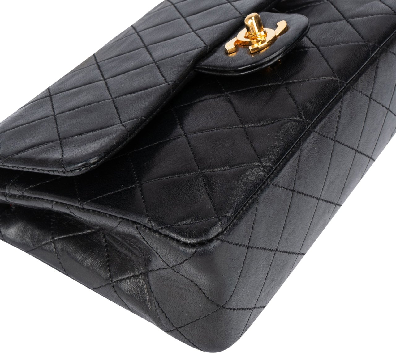 Chanel Chanel Quilted Lambskin 24K Gold Small Double Flap Crossbody Bag Zwart