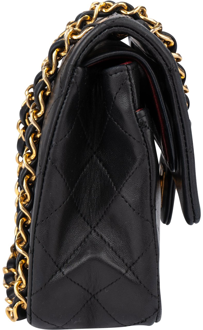 Chanel Chanel Quilted Lambskin 24K Gold Small Double Flap Crossbody Bag Zwart