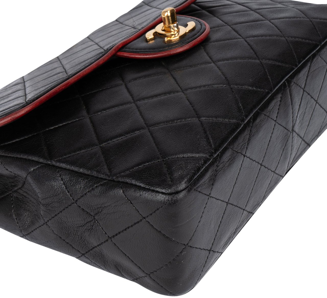 Chanel Chanel Bicolor Quilted Lambskin 24K Gold Single Flap Crossbody Bag Zwart