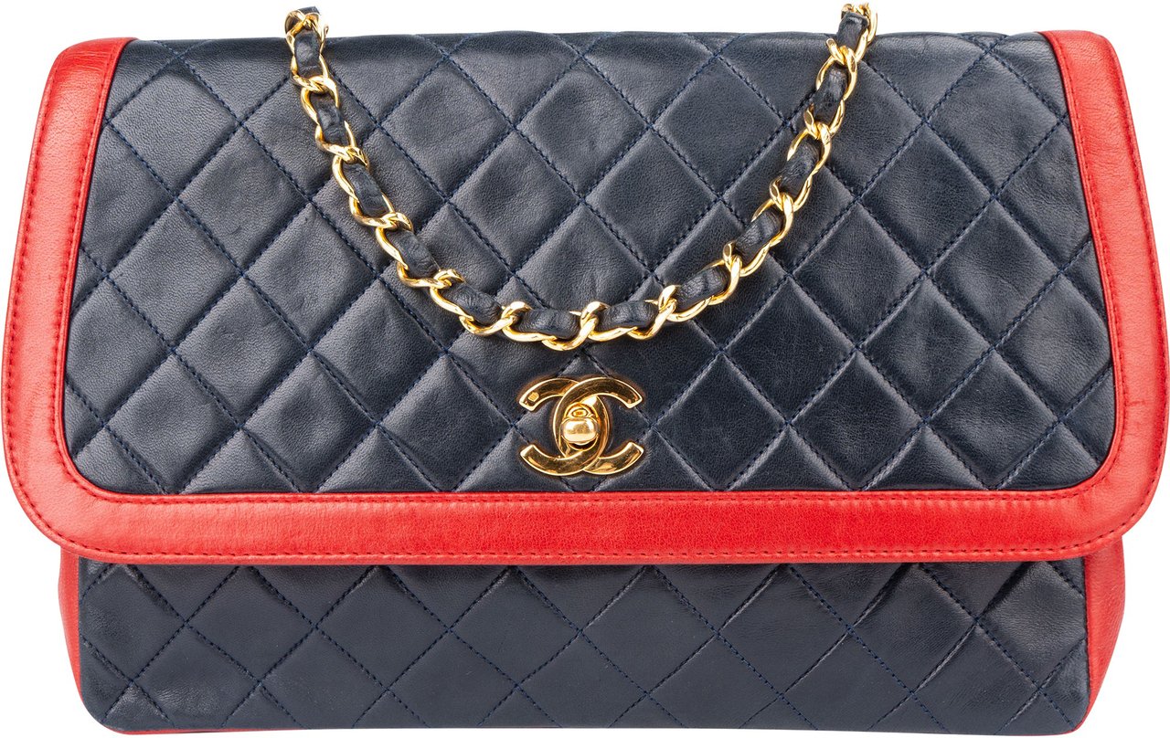 Chanel Chanel Quilted Lambskin 24K Gold Single Flap Crossbody Bag Blauw