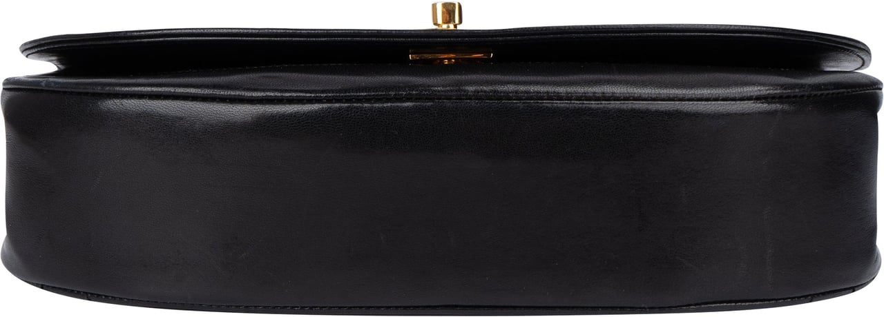Chanel Chanel Quilted Lambskin 24K Gold Single Flap Shoulder Bag Zwart