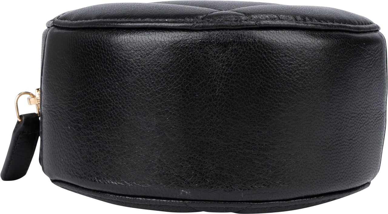 Chanel Chanel 19 Quilted Lambskin Round Crossbody Bag Zwart