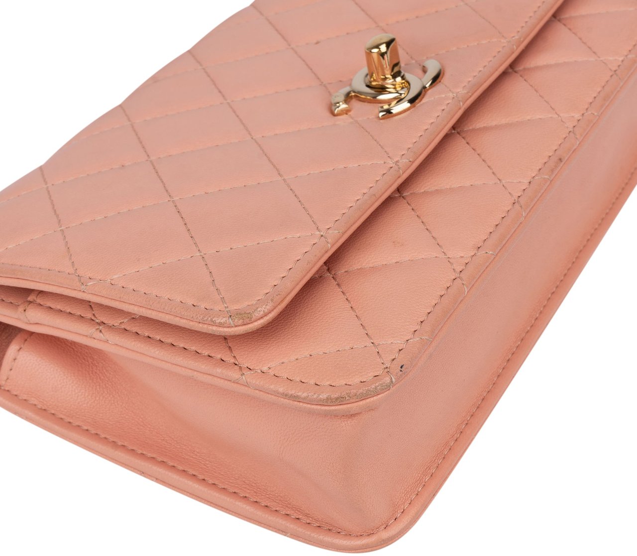 Chanel Chanel Quilted Lambskin Trendy CC Wallet On Chain Crossbody Bag Roze