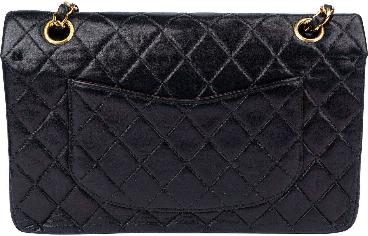 Chanel Chanel Quilted Lambskin 24K Gold Medium Double Flap Crossbody Bag Zwart