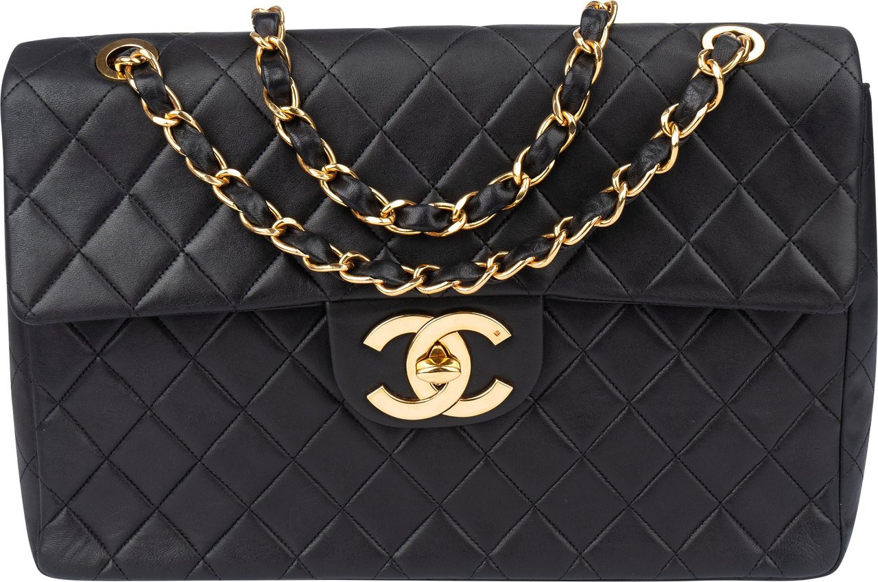 Chanel Chanel Quilted Lambskin 24K Gold Jumbo Single Flap Crossbody Bag Zwart