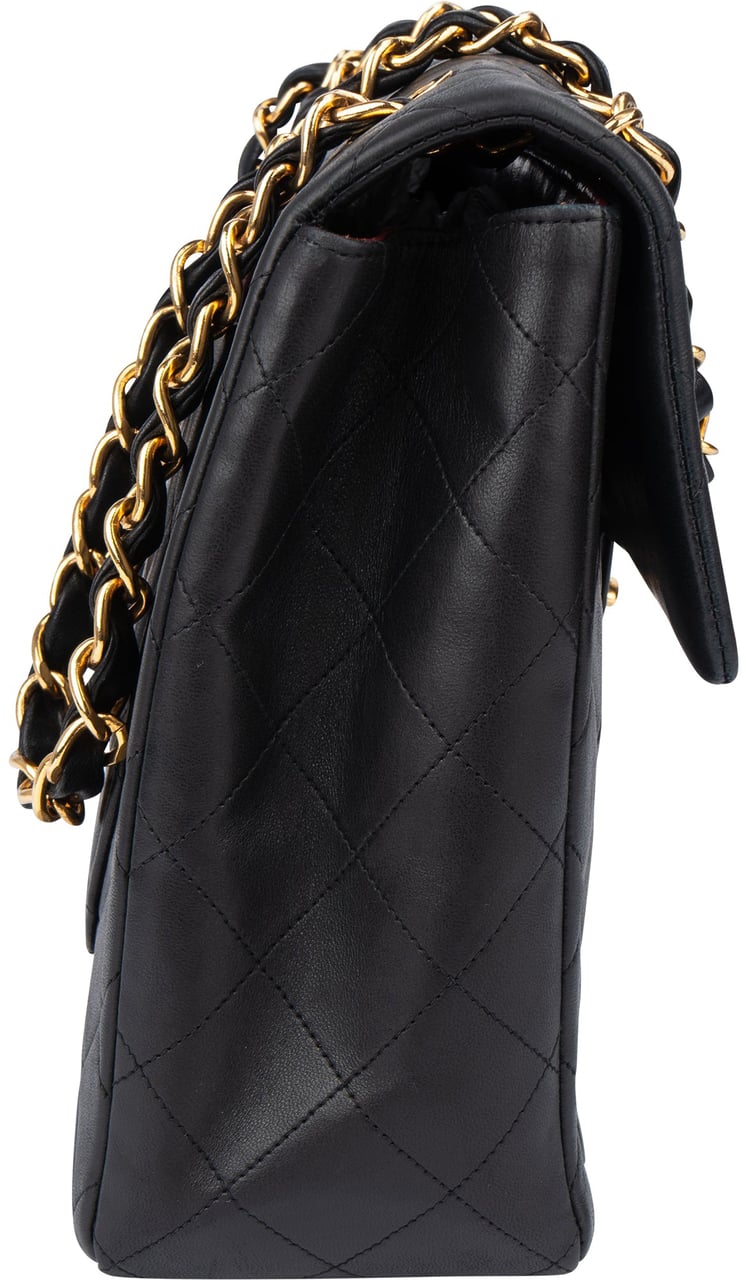 Chanel Chanel Quilted Lambskin 24K Gold Jumbo Single Flap Crossbody Bag Zwart