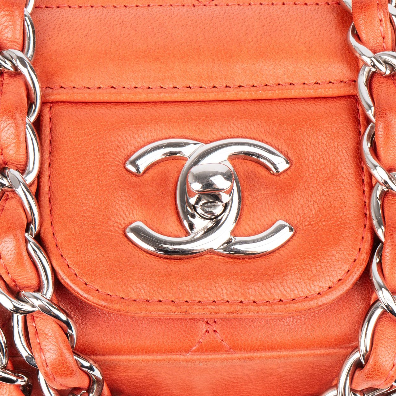 Chanel Chanel Quilted Lambskin Palladium Single Flap Crossbody Bag Oranje