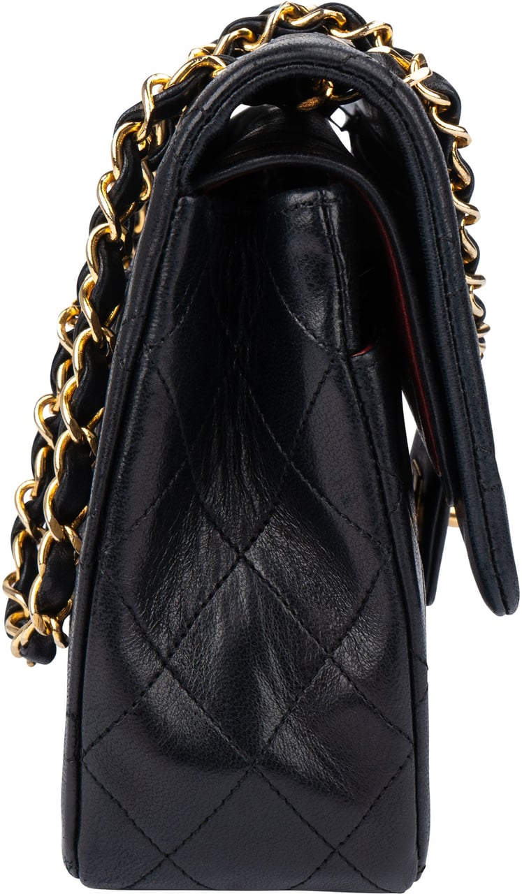 Chanel Chanel Quilted Lambskin 24K Gold Medium Double Flap Crossbody Bag Zwart