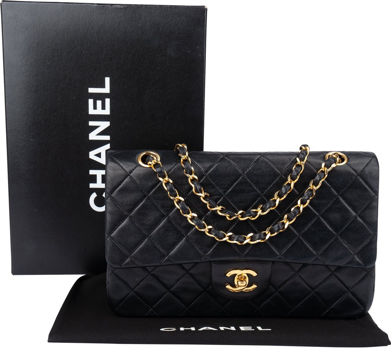 Chanel Chanel Quilted Lambskin 24K Gold Medium Double Flap Crossbody Bag Zwart