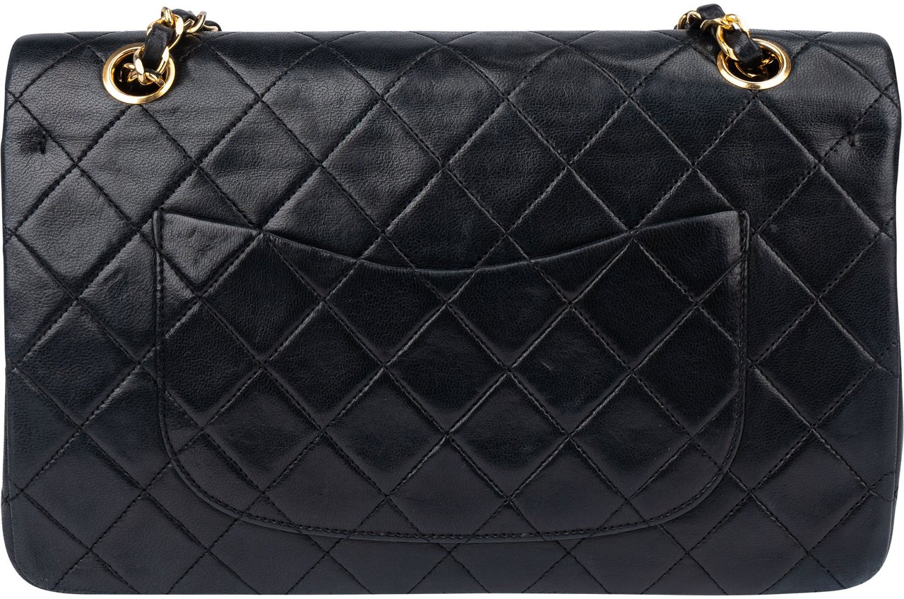 Chanel Chanel Quilted Lambskin 24K Gold Medium Double Flap Crossbody Bag Zwart
