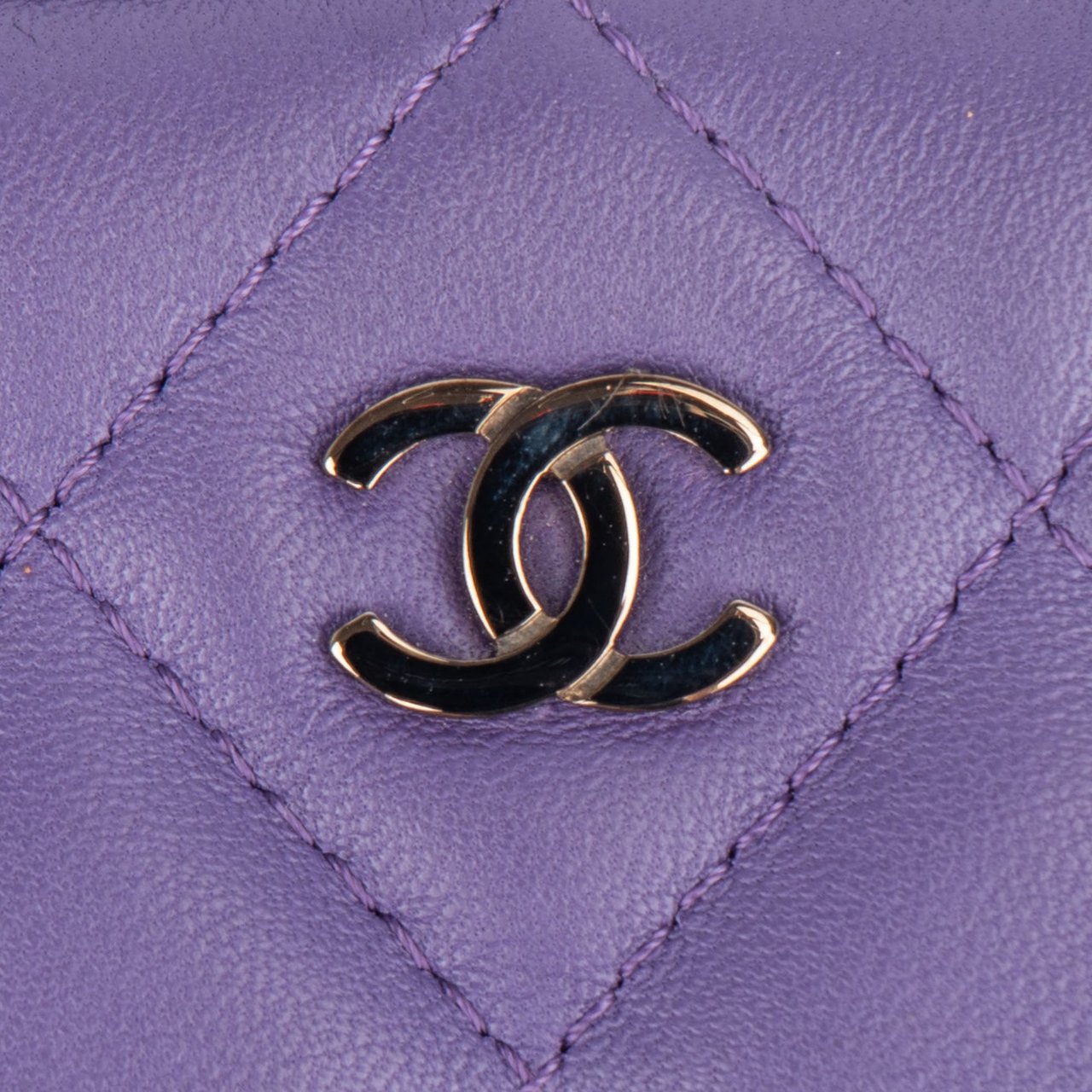 Chanel Chanel Quilted Lambskin CC Clutch Paars