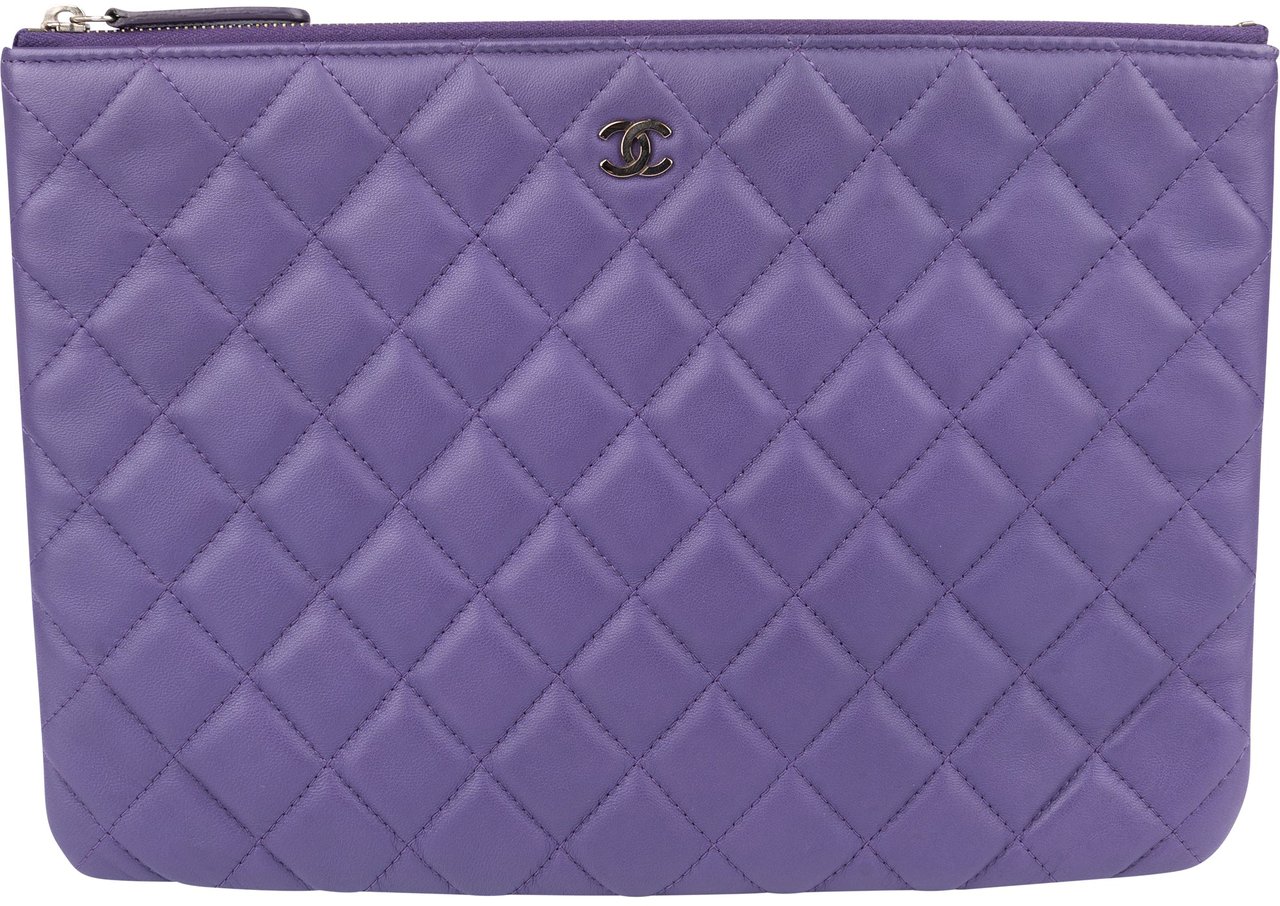 Chanel Chanel Quilted Lambskin CC Clutch Paars