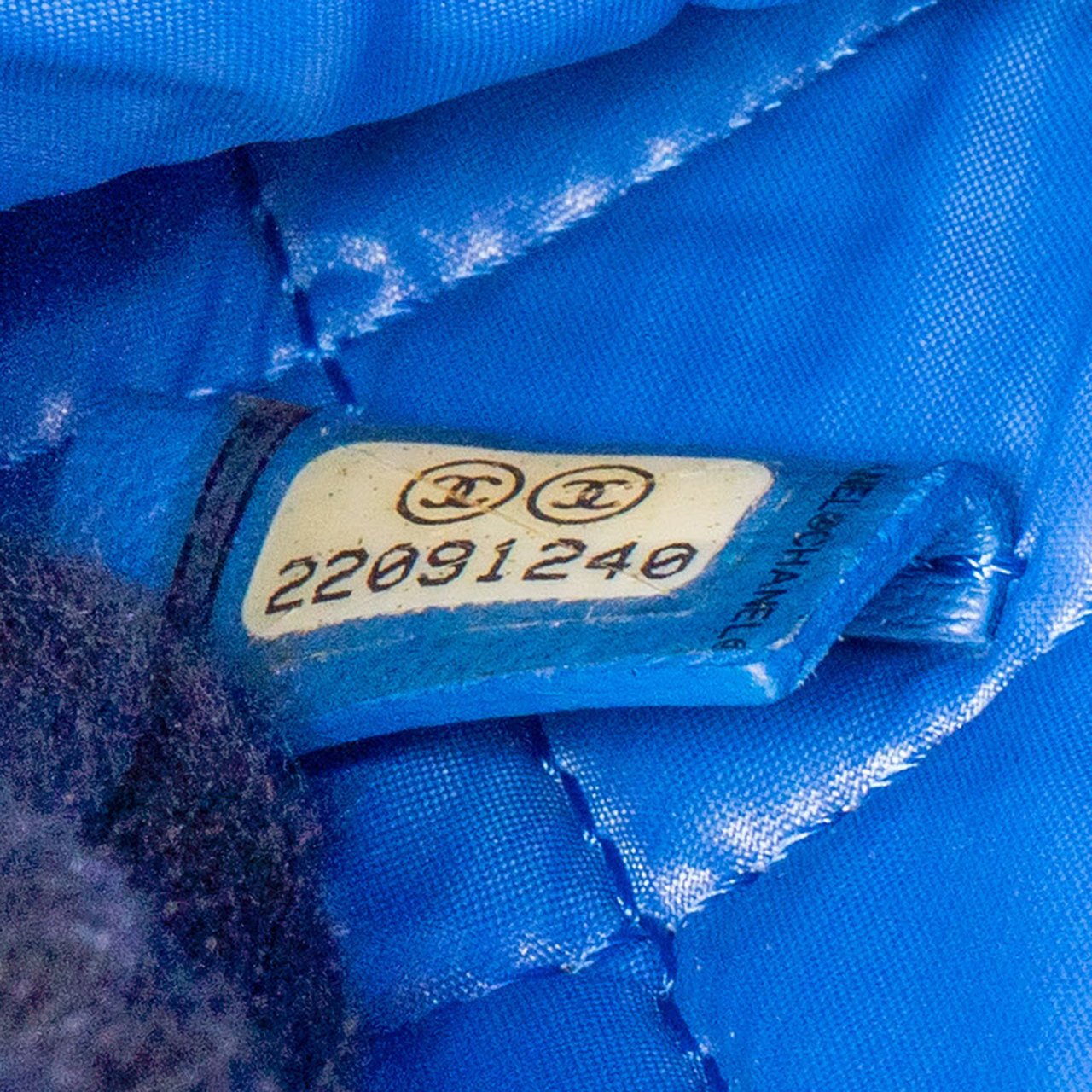 Chanel Chanel Quilted Lambskin Boy CC Clutch Blauw