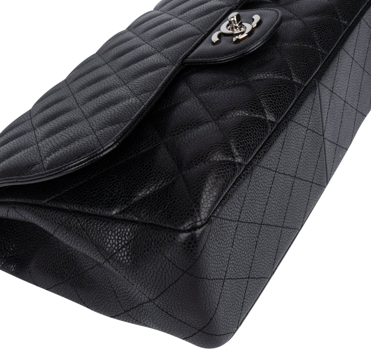 Chanel Chanel Quilted Caviar Leather Palladium Hardware Jumbo Single Flap Crossbody Bag Zwart